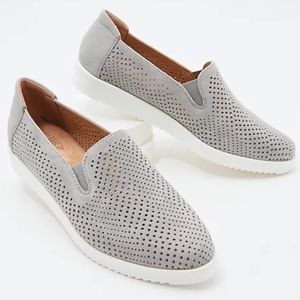 Naturalizer Bonnie Icy Gray Suede Slip-on Platform Loafer Sneaker Size 9